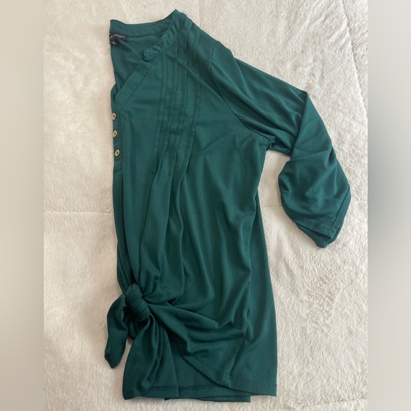 Women’s Green Top - Picture 3 of 5